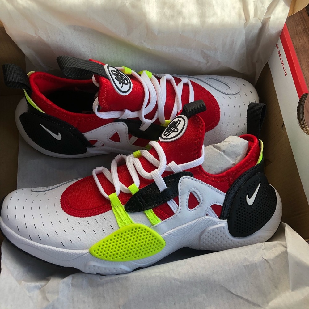 SOLD!! Nike Huarache EDGE